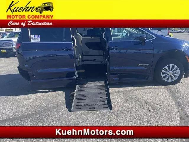 2018 Chrysler Pacifica Touring Plus for sale in Rochester, MN