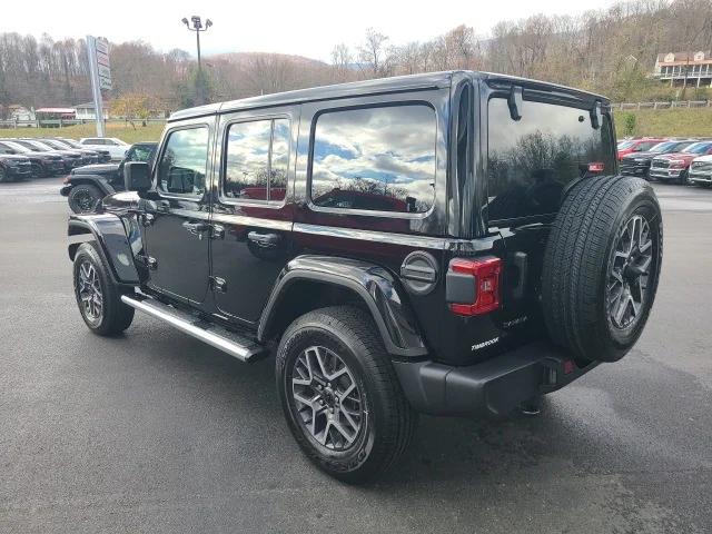 2025 Jeep Wrangler WRANGLER 4-DOOR SAHARA