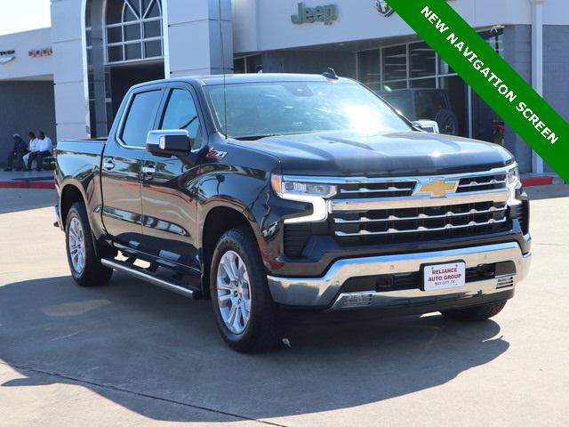 2022 Chevrolet Silverado 1500 4WD Crew Cab Short Bed LTZ