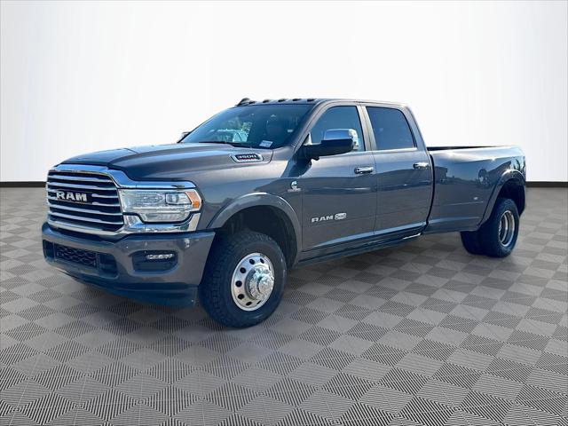 2020 RAM 3500 Laramie Longhorn Crew Cab 4x4 8 Box