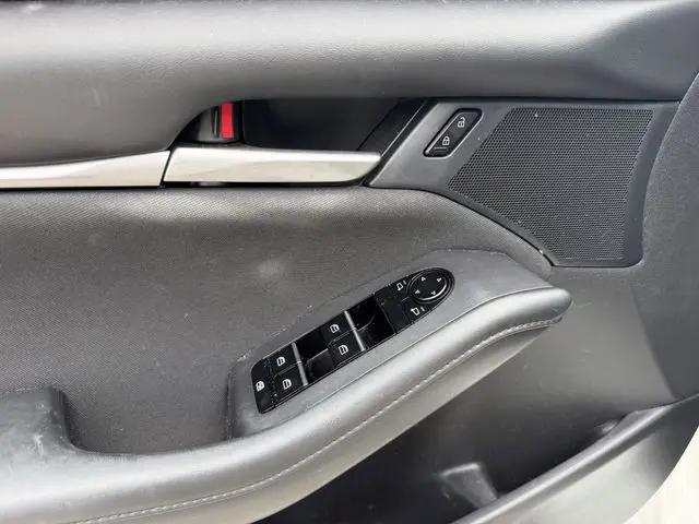 2021 Mazda Mazda3 2.5 S