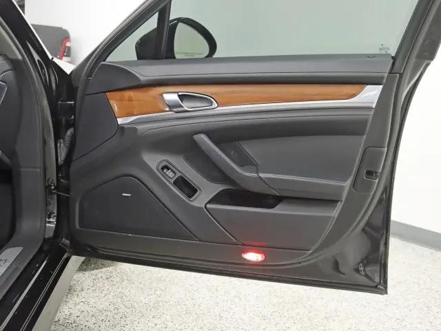 2011 Porsche Panamera S