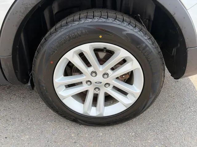 2015 Ford Explorer Base