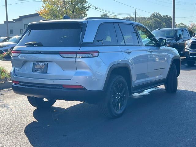 2023 Jeep Grand Cherokee Altitude 4x4