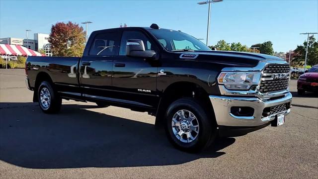 2023 RAM 3500 Big Horn Crew Cab 4x4 8 Box