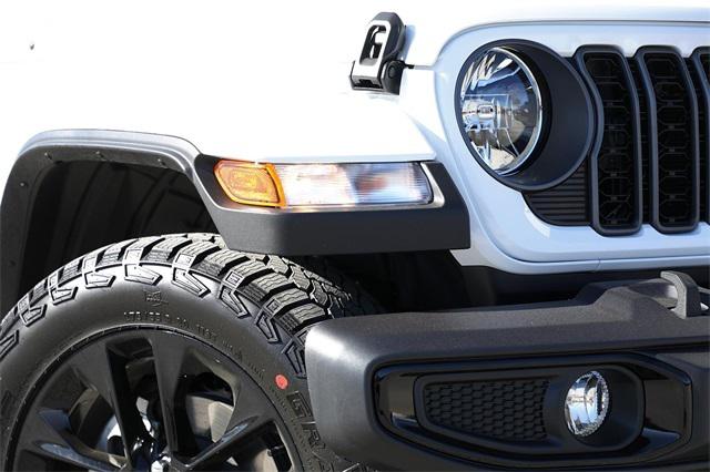 2025 Jeep Gladiator GLADIATOR NIGHTHAWK 4X4