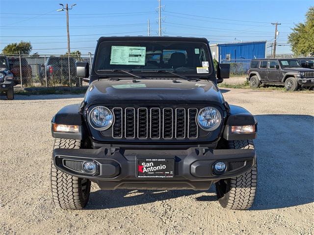 2025 Jeep Gladiator GLADIATOR NIGHTHAWK 4X4