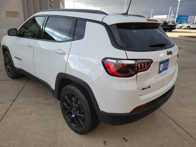 2025 Jeep Compass COMPASS LATITUDE 4X4