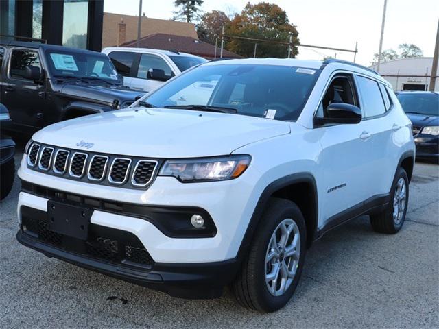 2025 Jeep Compass COMPASS LATITUDE 4X4