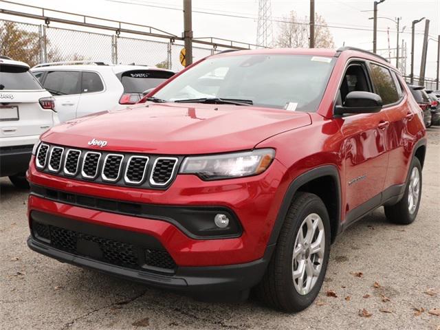 2025 Jeep Compass COMPASS LATITUDE 4X4