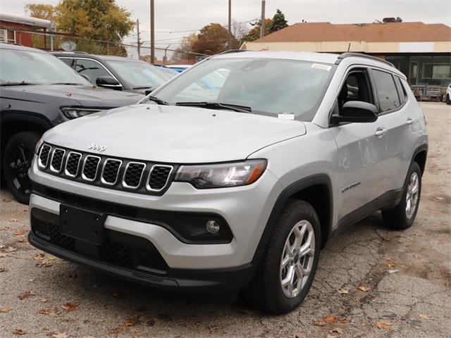 2025 Jeep Compass COMPASS LATITUDE 4X4