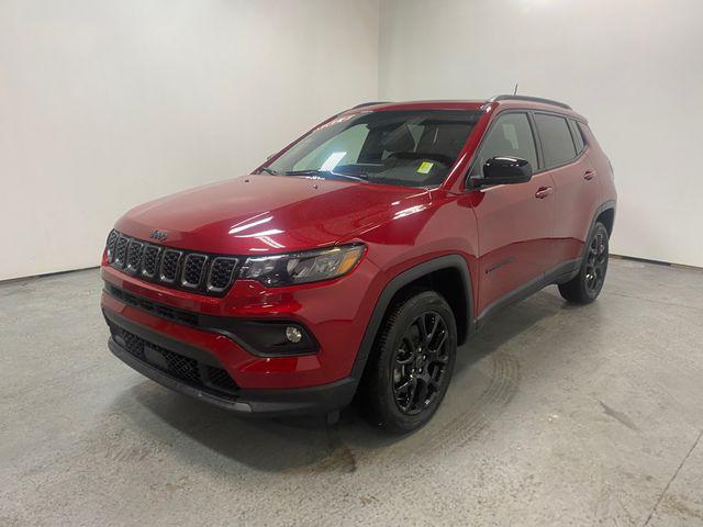 2025 Jeep Compass COMPASS LATITUDE 4X4