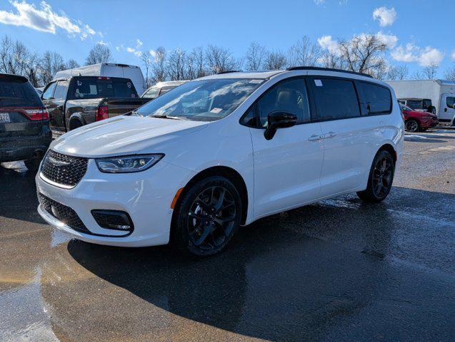 2025 Chrysler Pacifica PACIFICA LIMITED