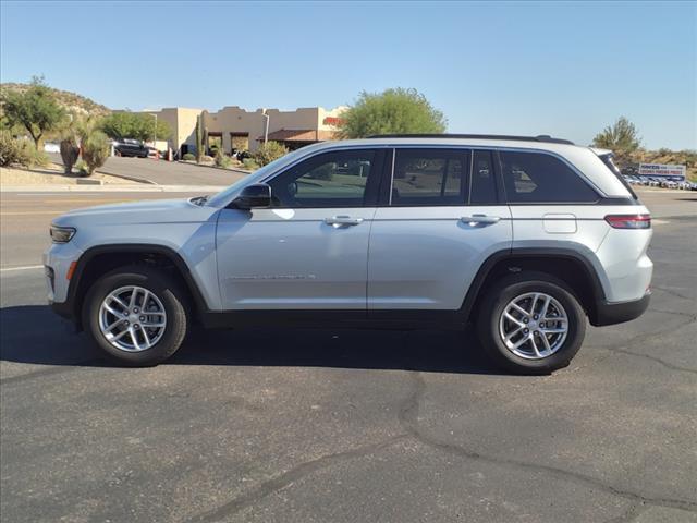 2024 Jeep Grand Cherokee Laredo X 4x4