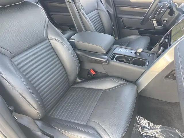 2022 Land Rover Discovery P300 S R-Dynamic