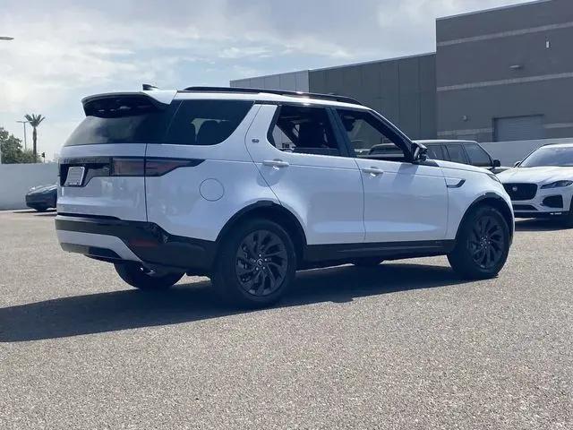 2022 Land Rover Discovery P300 S R-Dynamic