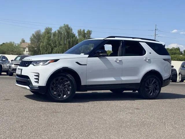 2022 Land Rover Discovery P300 S R-Dynamic