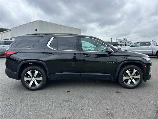 2022 Chevrolet Traverse AWD LT Leather