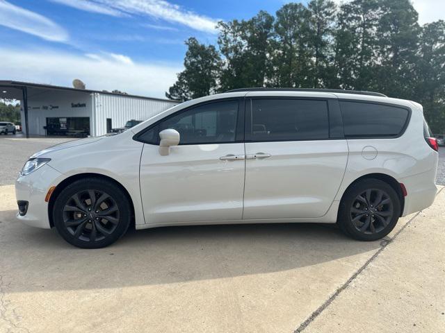 2020 Chrysler Pacifica Touring L Plus