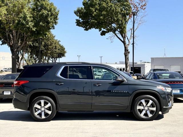 2021 Chevrolet Traverse AWD LT Leather