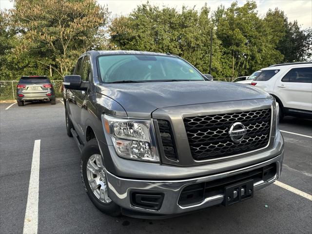 2019 Nissan TITAN SV