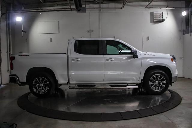 2022 Chevrolet Silverado 1500 4WD Crew Cab Short Bed LT with 2FL