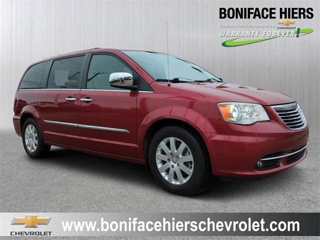 2015 Chrysler Town and Country Touring