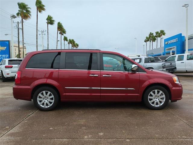 2015 Chrysler Town and Country Touring