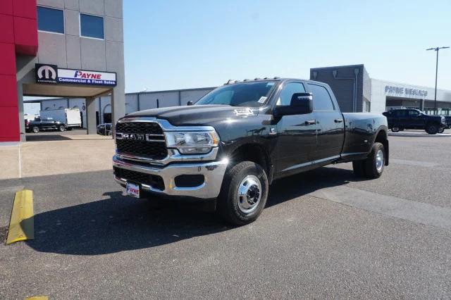 2024 RAM Ram 3500 RAM 3500 TRADESMAN CREW CAB 4X4 8 BOX