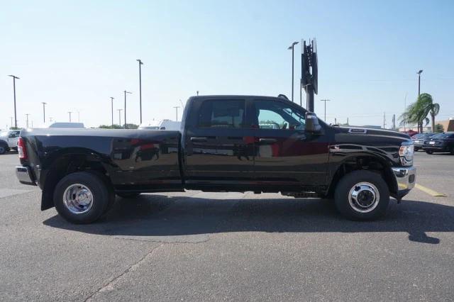 2024 RAM Ram 3500 RAM 3500 TRADESMAN CREW CAB 4X4 8 BOX