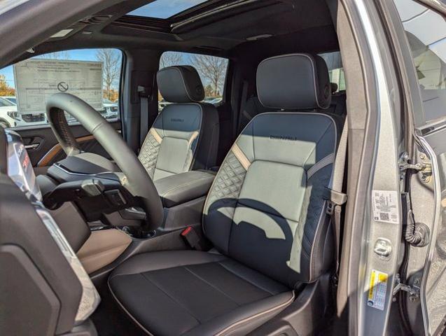 2024 GMC Canyon 4WD Denali