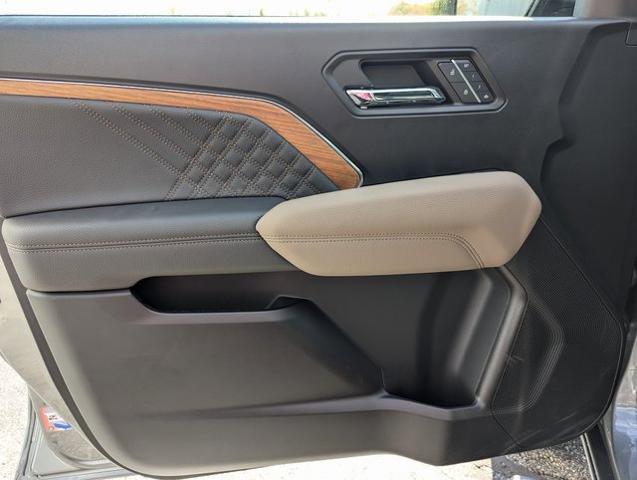 2024 GMC Canyon 4WD Denali