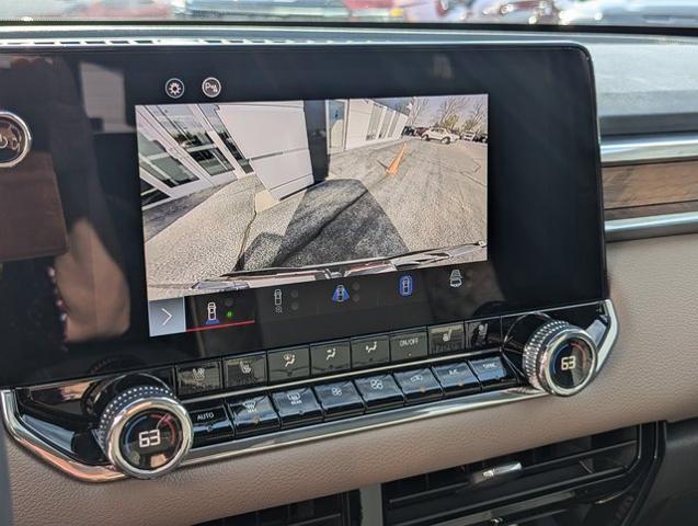 2024 GMC Canyon 4WD Denali