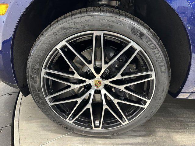 2025 Porsche Macan Macan