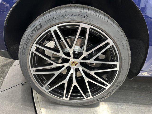 2025 Porsche Macan Macan