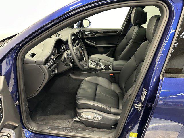 2025 Porsche Macan Macan