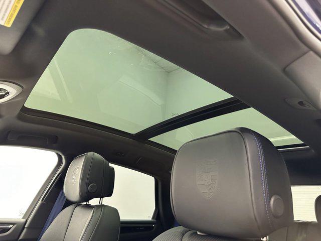 2025 Porsche Macan Macan