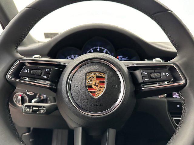 2025 Porsche Macan Macan