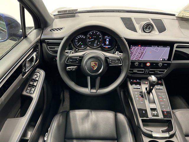 2025 Porsche Macan Macan