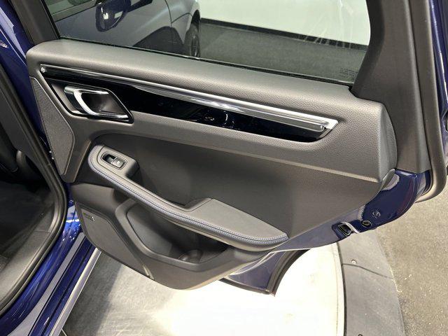 2025 Porsche Macan Macan
