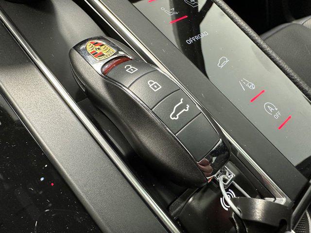 2025 Porsche Macan Macan