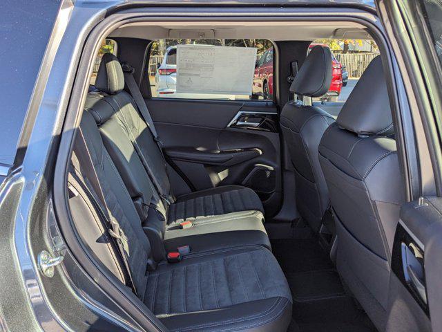 2025 Mitsubishi Outlander PHEV SE S-AWC