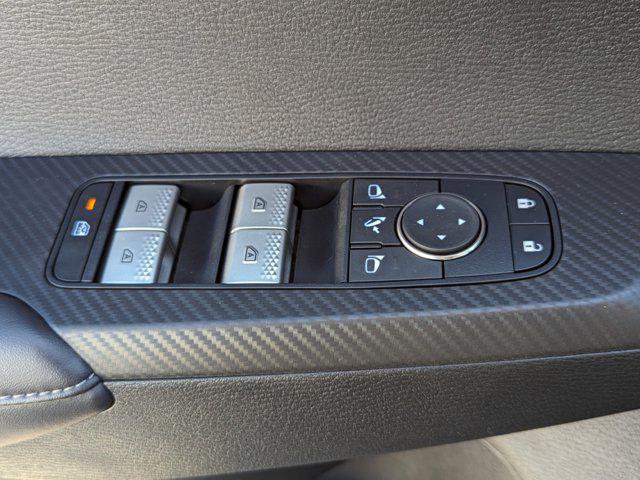 2025 Mitsubishi Outlander PHEV SE S-AWC