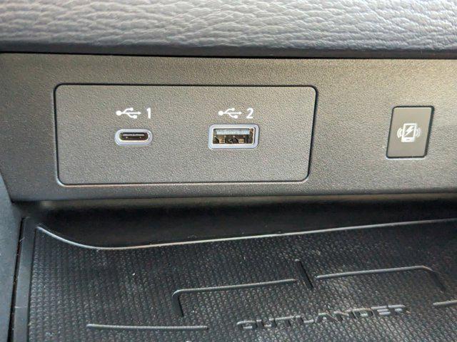 2025 Mitsubishi Outlander PHEV SE S-AWC