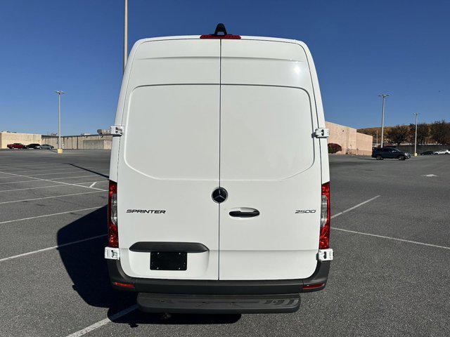2025 Mercedes-Benz Sprinter 2500 High Roof 4-Cyl Diesel