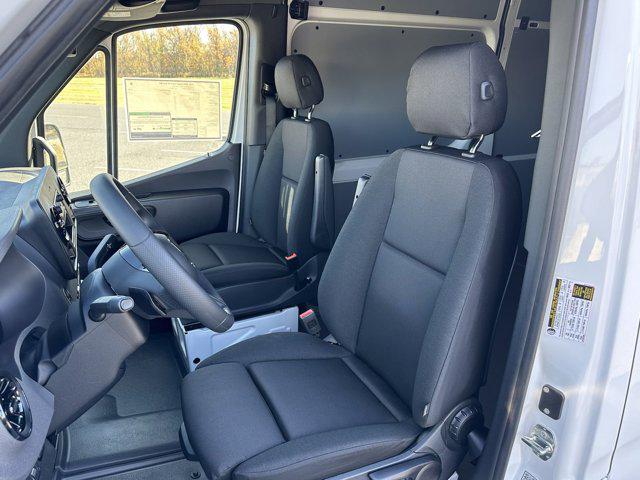 2025 Mercedes-Benz Sprinter 2500 High Roof 4-Cyl Diesel