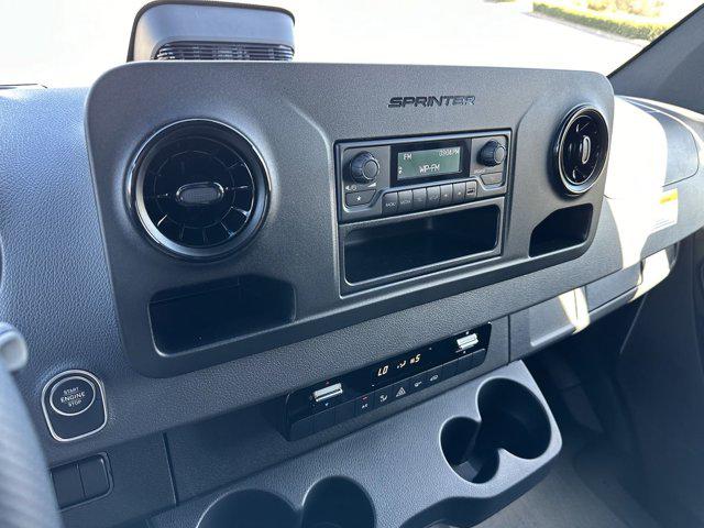 2025 Mercedes-Benz Sprinter 2500 High Roof 4-Cyl Diesel