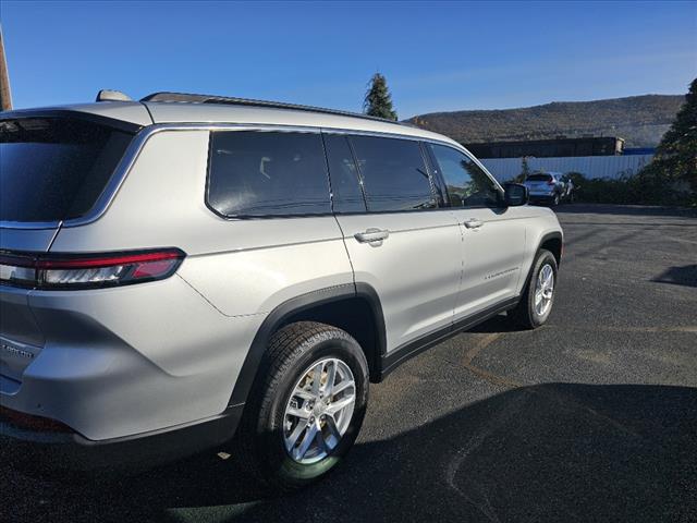 2025 Jeep Grand Cherokee L Laredo X 4x4