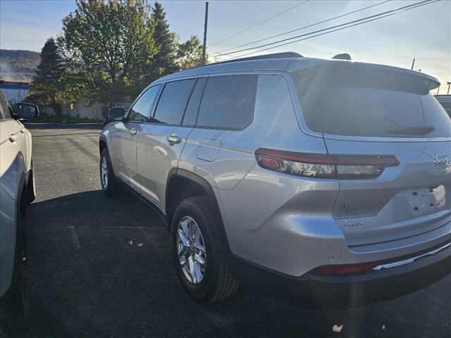 2025 Jeep Grand Cherokee L Laredo X 4x4