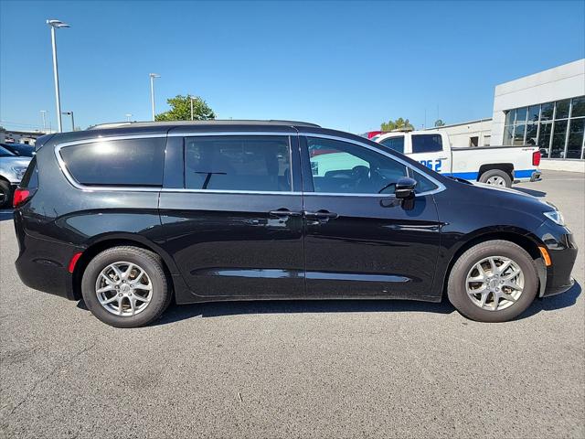 2022 Chrysler Pacifica Touring